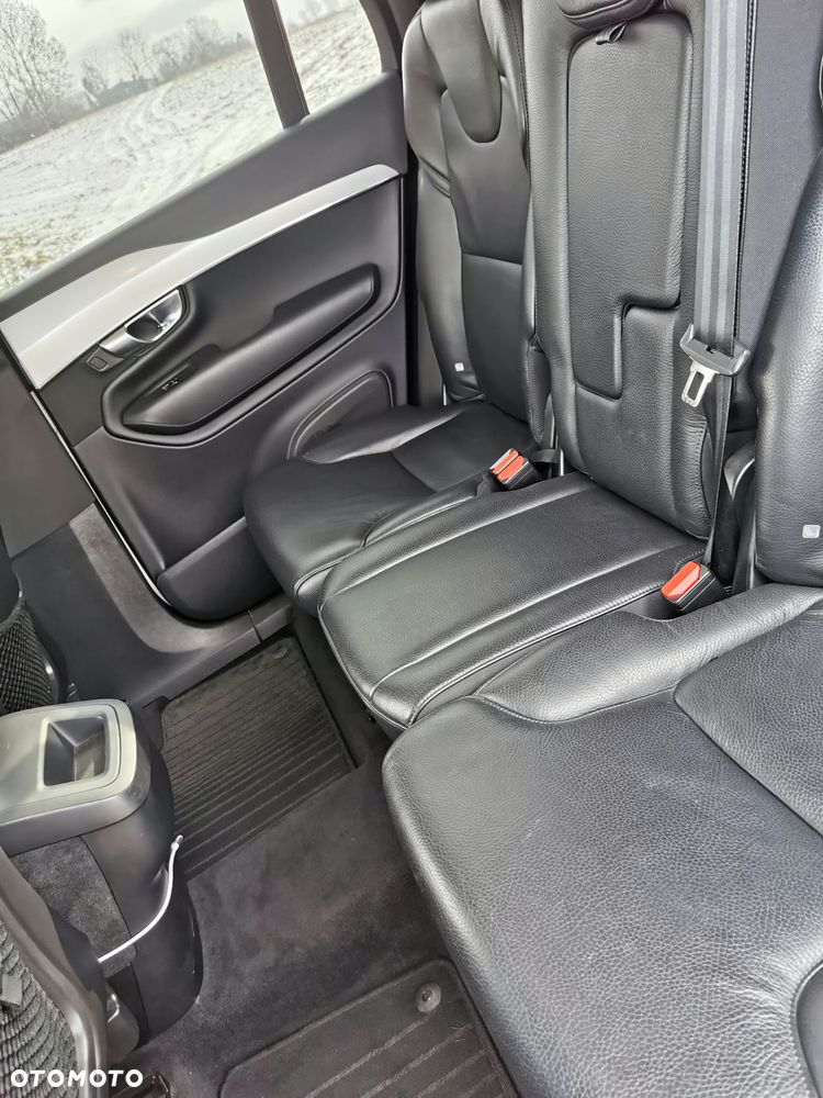 Volvo XC 90 - 18