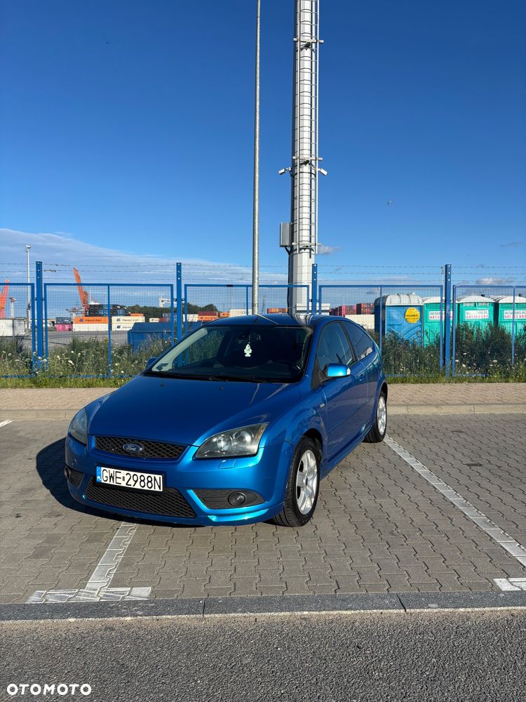 Ford Focus 2.0 16V Titanium - 4