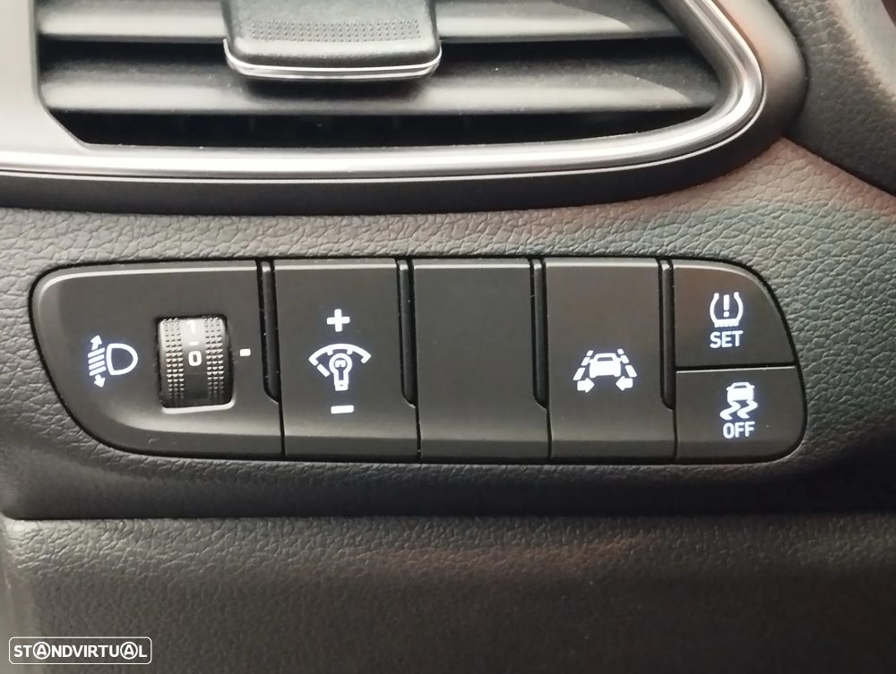 Hyundai i30 SW 1.6 CRDi Style - 19