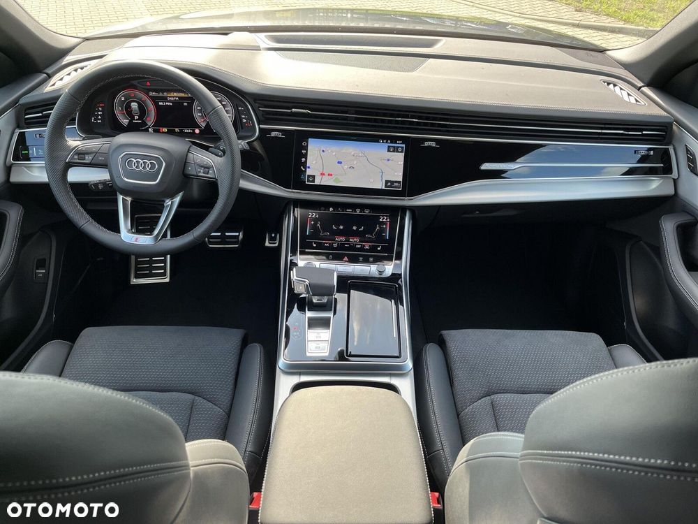 Audi Q8 - 35