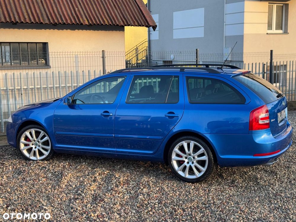 Skoda Octavia 2.0 TDI CR DPF DSG RS - 21