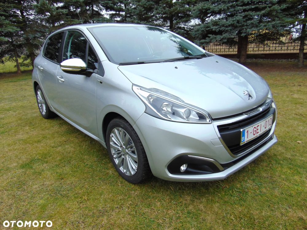 Peugeot 208 82 PureTech Style - 16