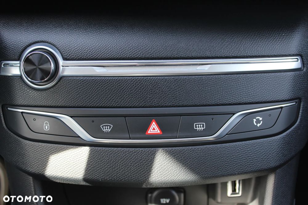Peugeot 308 BlueHDi 130 EAT8 Allure Pack - 21