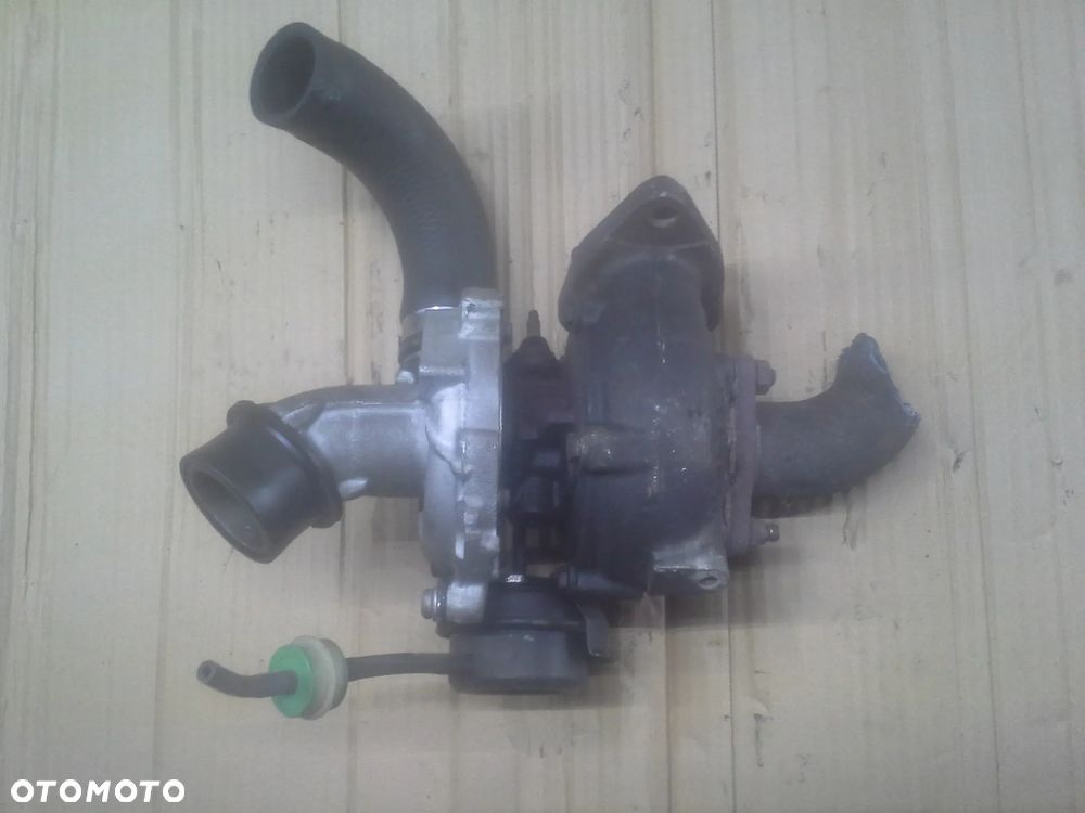 Toyota Corolla E12 Yaris II 1.4 D4D turbosprężarka GT1444V  17201-0N010 - 12