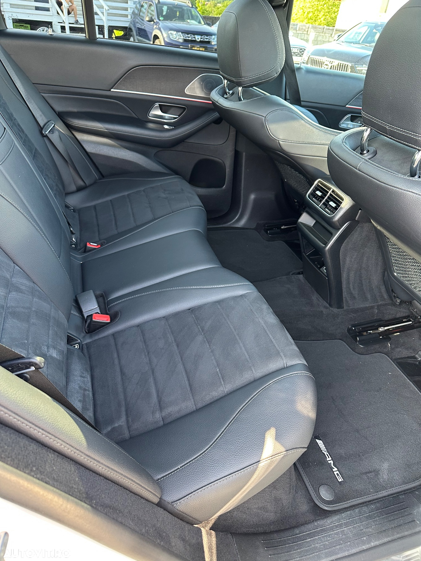 Mercedes-Benz GLE 300 d 4Matic 9G-TRONIC AMG Line - 30