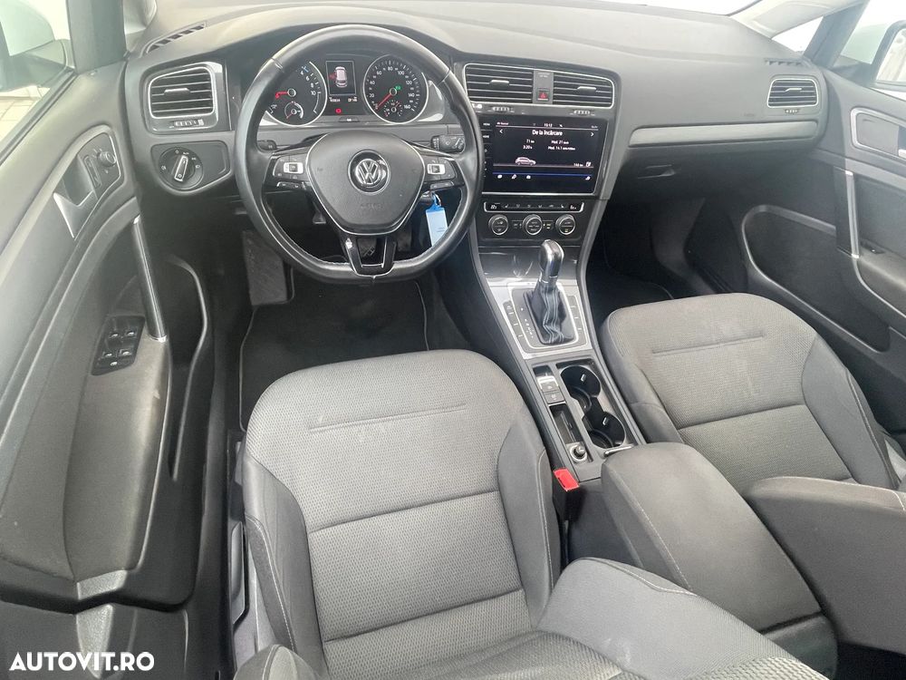 Volkswagen Golf e-Golf - 10