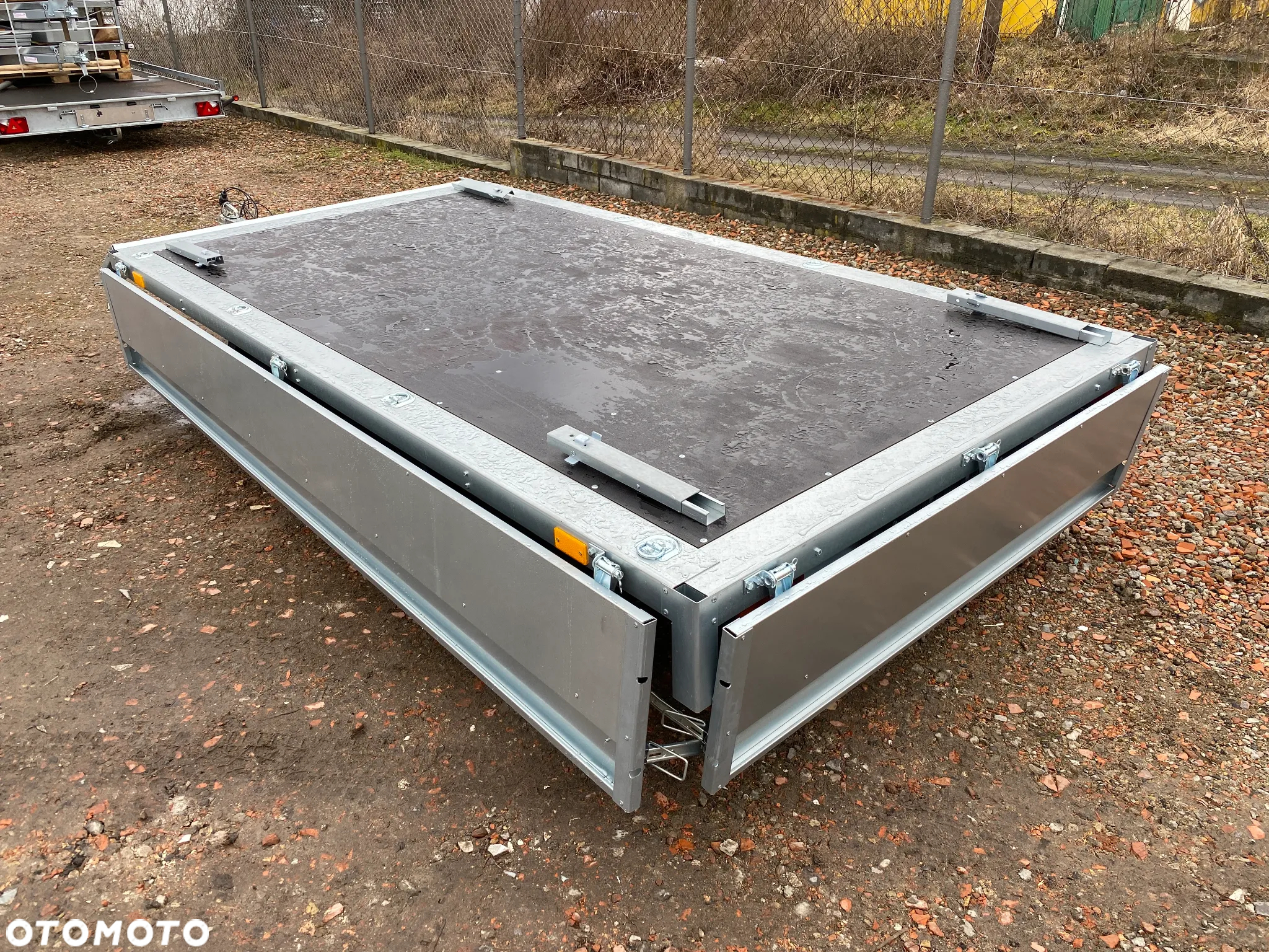 Neptun | 302X151X40 CM | DMC 750 KG | N7-302 2 KPS | WSZYSTKIE BURTY OTWIERANE | GN273 | DWUOSIOWA KOŁA POD SPODEM PLATFORMA Z BURTAMI | DOSTAWA | RATY | LEASING - 9