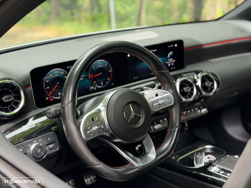 Mercedes-Benz A 180 d 7G-DCT AMG Line - 9
