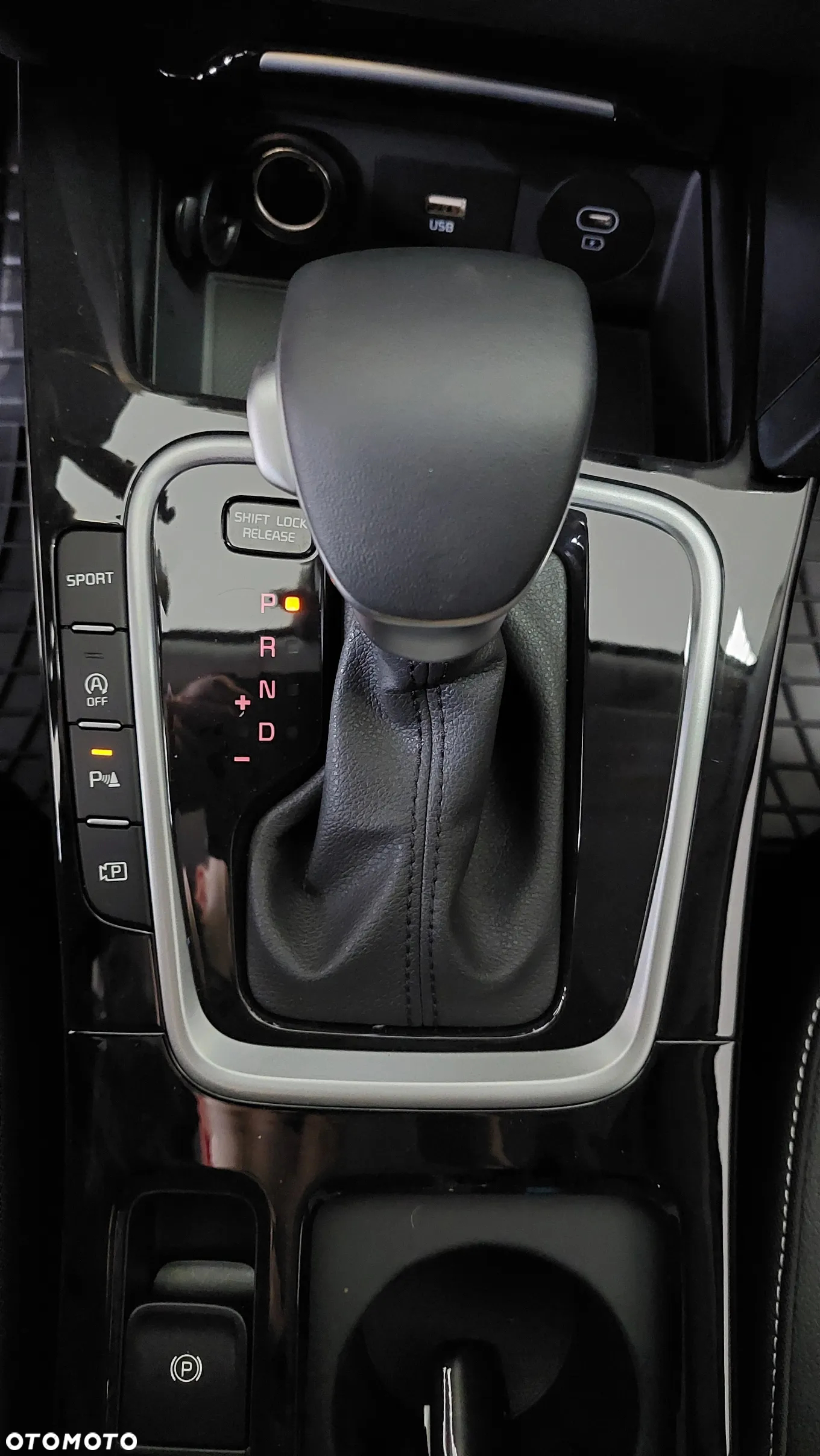 Kia Ceed - 21