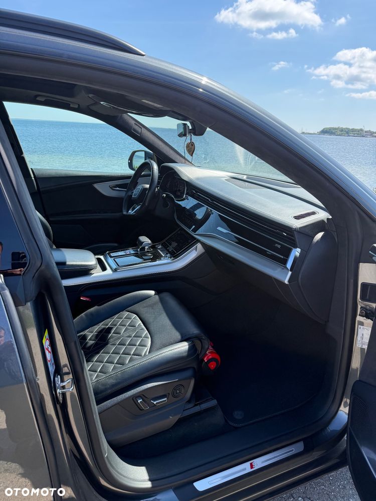 Audi Q8 - 4