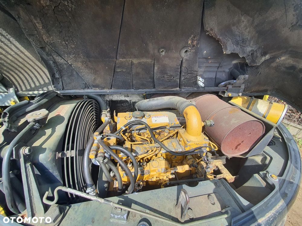 Komatsu pc75uu - 4