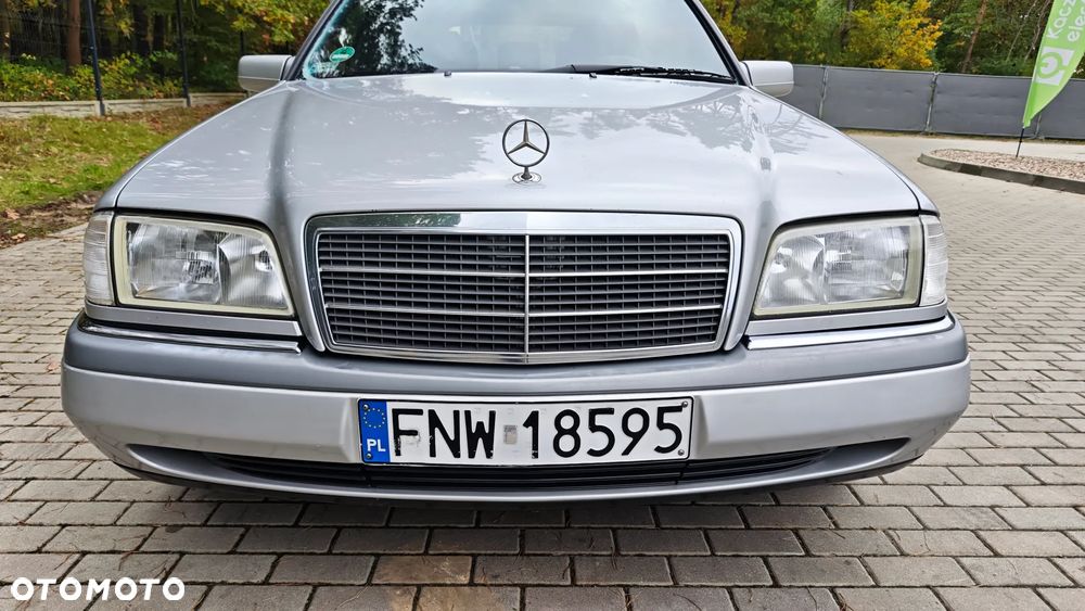 Mercedes-Benz Klasa C 180 T Elegance - 2