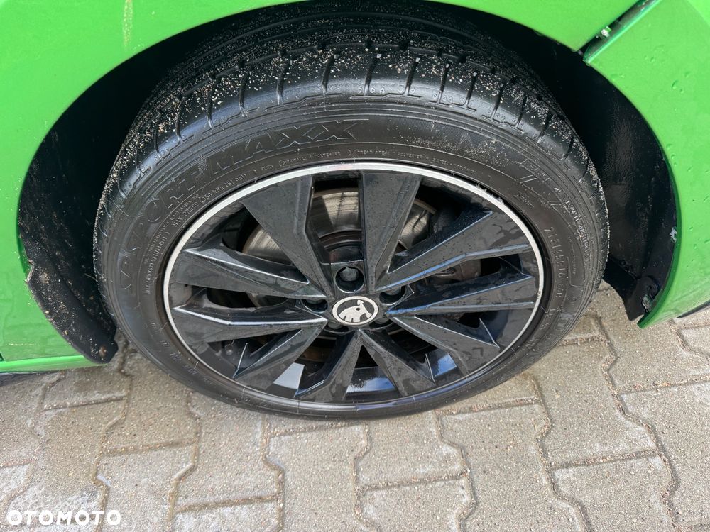 Skoda RAPID 1.2 TSI Monte Carlo - 16