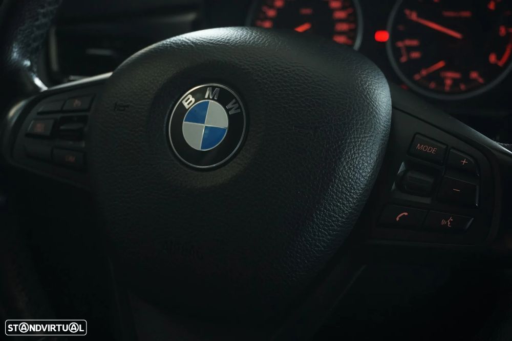 BMW 216 Gran Tourer d 7L Line Luxury - 12