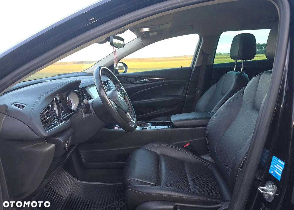 Opel Insignia 1.5 T Exclusive S&S - 13