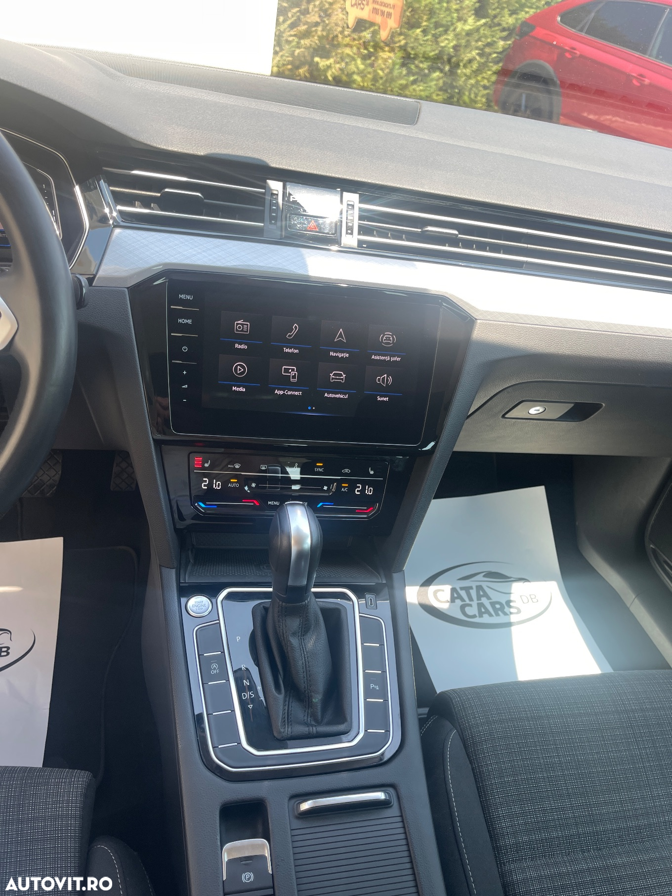 Volkswagen Passat - 32