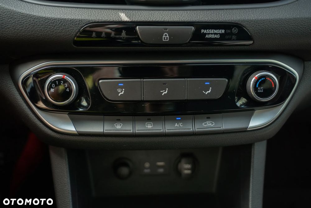 Hyundai i30 - 19