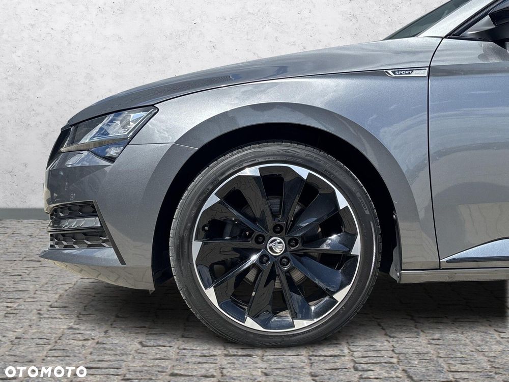 Skoda Superb 2.0 TDI SCR 4x4 Sportline DSG - 37