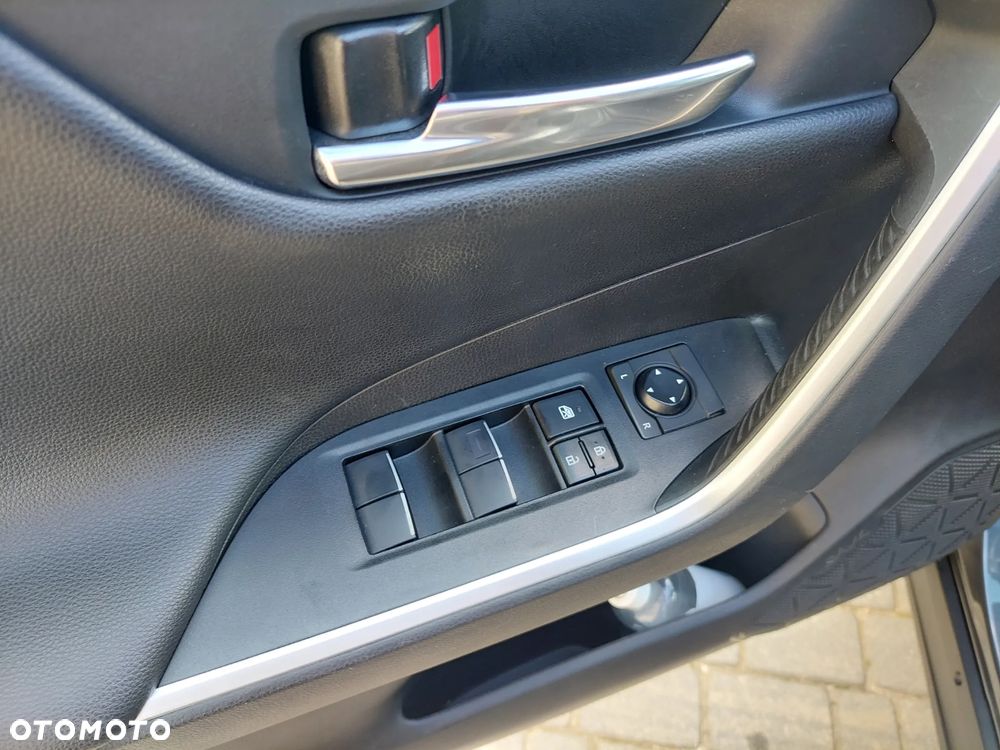 Toyota RAV4 - 19