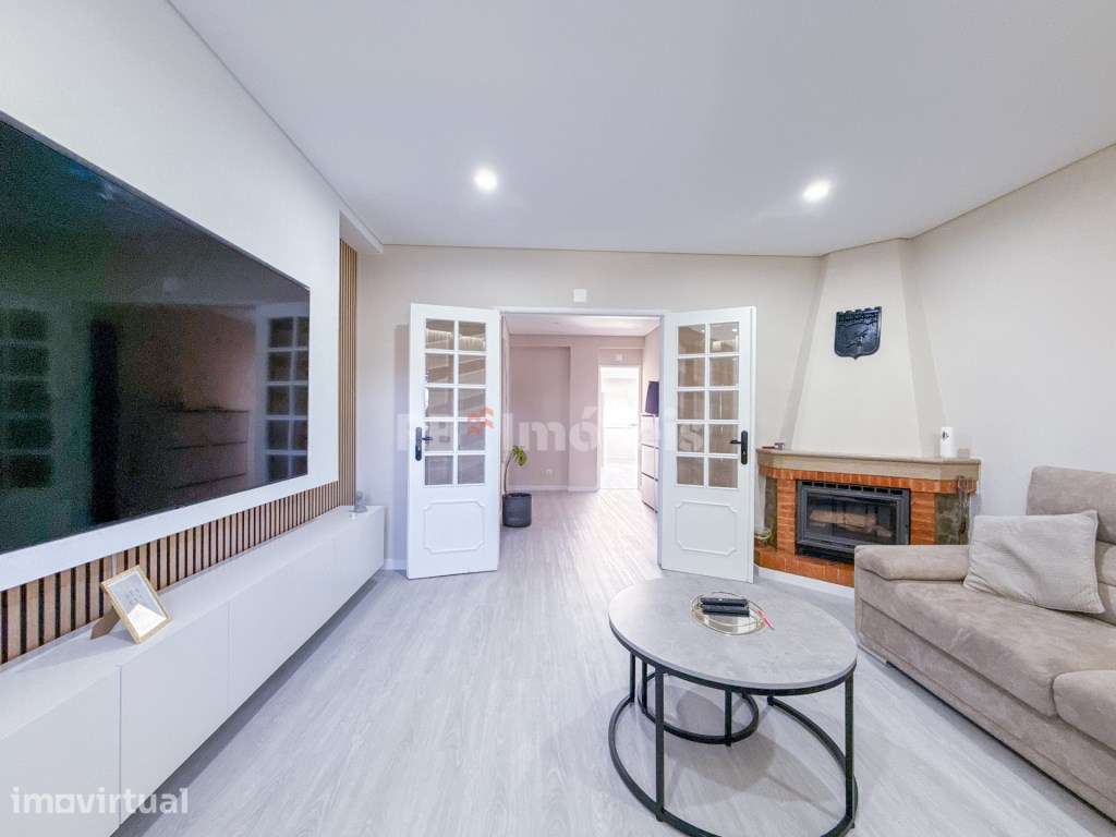 Apartamento T3 Semi-Remodelado c/ Sótão - Entroncamento - Grande imagem: 4/34