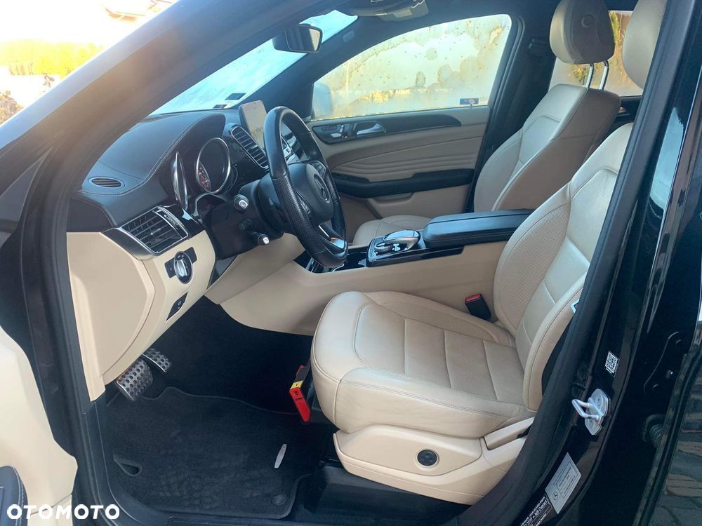 Mercedes-Benz GLE - 16
