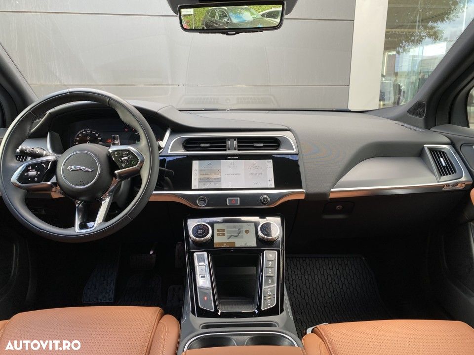 Jaguar I-Pace - 8
