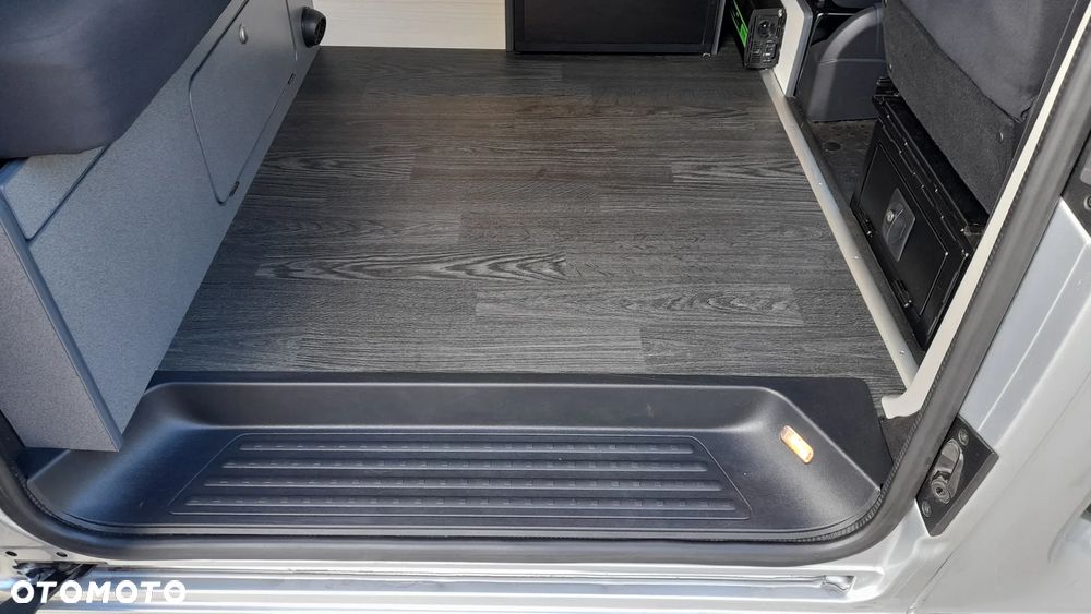 Volkswagen California - 34