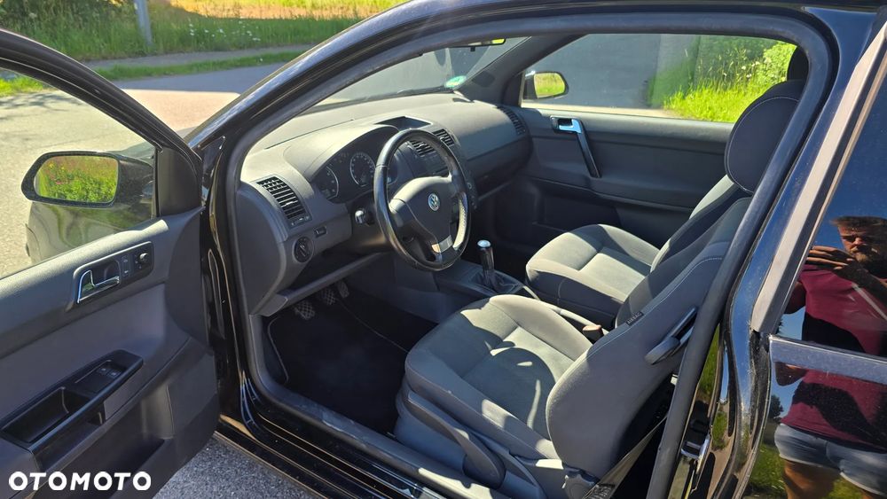 Volkswagen Polo 1.4 Comfortline - 22