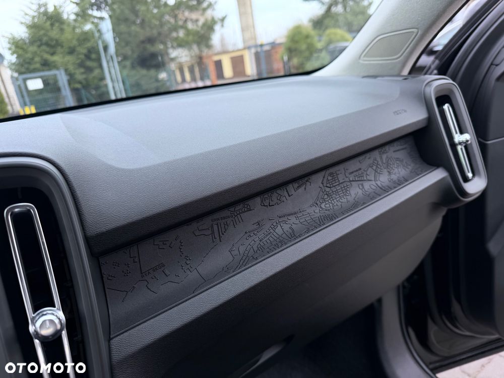 Volvo XC 40 D3 Momentum - 32