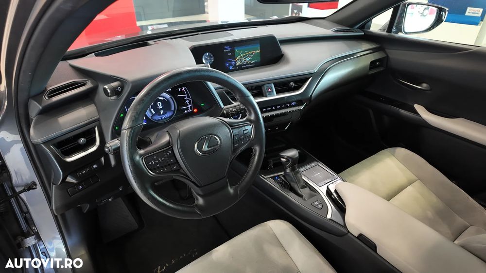 Lexus UX 250h 2.0L HEV 20H- (178 HP) 4X4 CVT Special Edition - 12