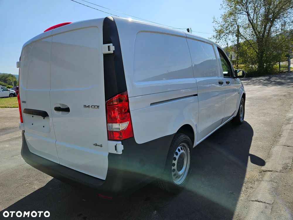 Mercedes-Benz Vito 4x4 4matic automat rej.04 2023 long klima navi 3osobowy fvat23% - 13