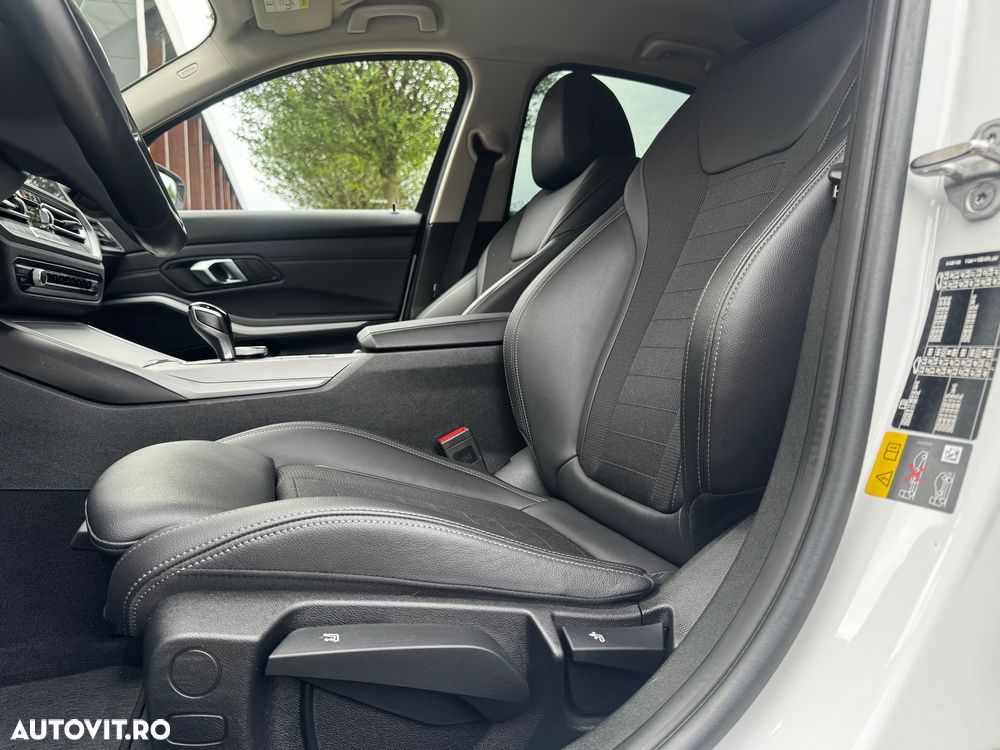 BMW Seria 3 330e Aut. Luxury Line - 29