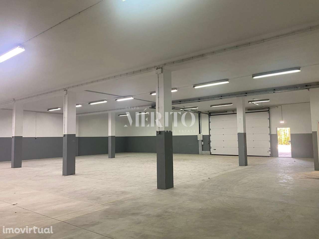 Armazém Industrial em Calendário, V.N. Famalicão - Grande imagem: 2/5