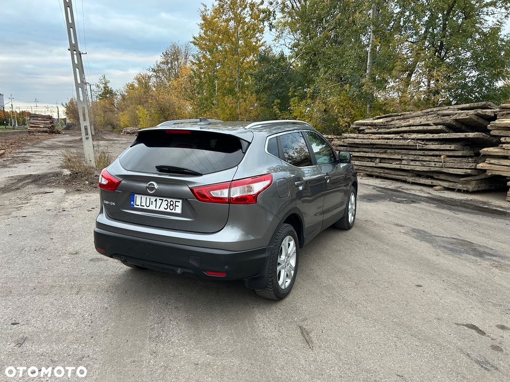 Nissan Qashqai 1.6 dCi ALL-MODE 4x4i TEKNA+ - 9