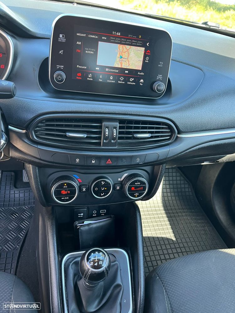 Fiat Tipo Station Wagon 1.3 M-Jet Lounge Tech - 9