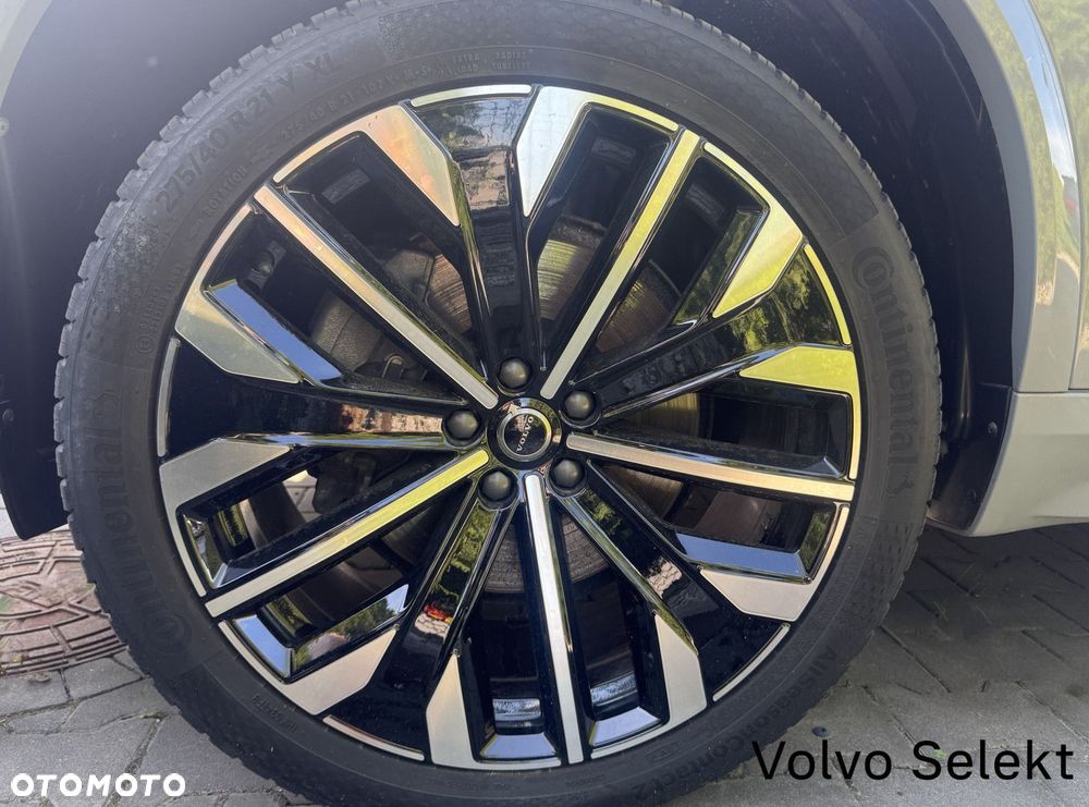Volvo XC 90 - 7