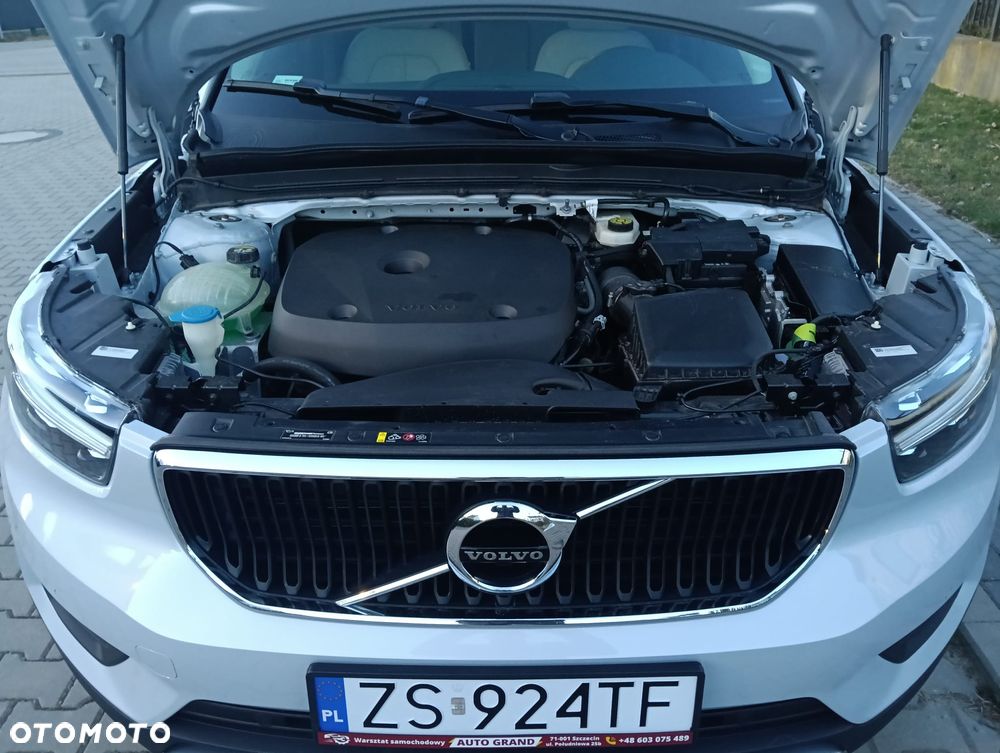 Volvo XC 40 T5 AWD Geartronic Momentum - 18