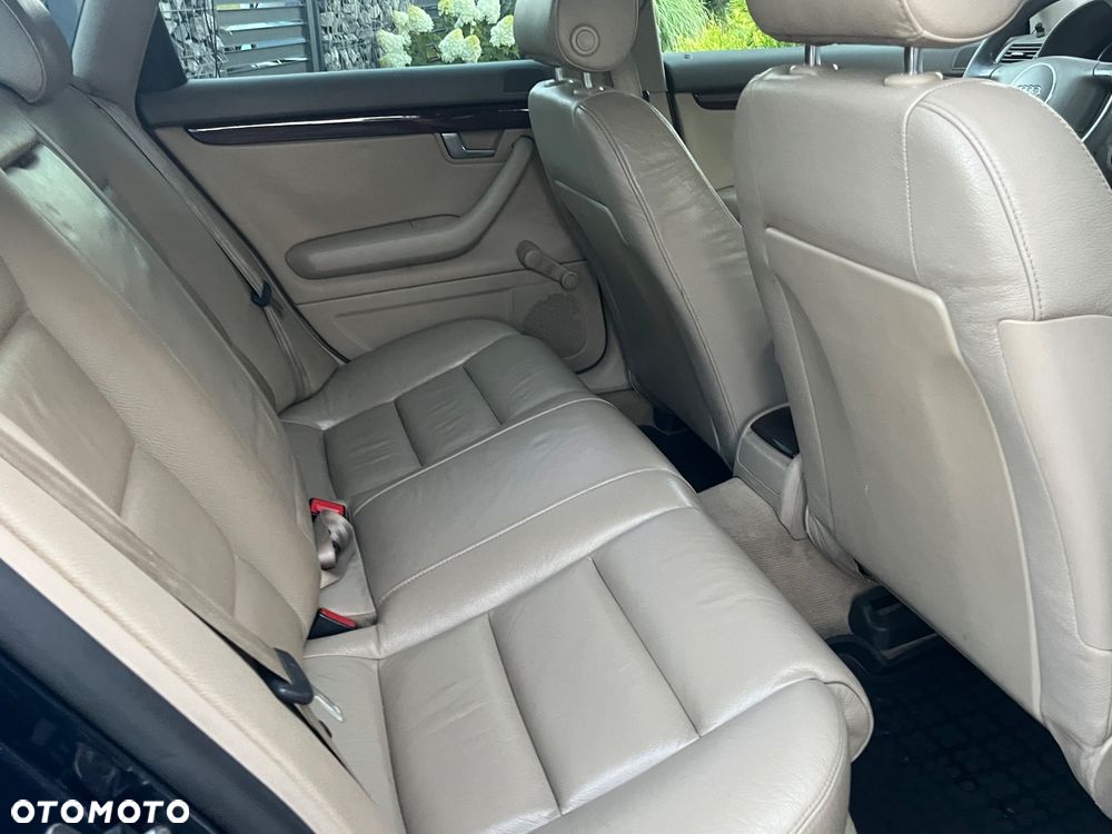 Audi A4 Limousine 2 - 22