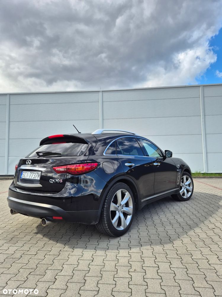 Infiniti Q70 3.0d S - 6