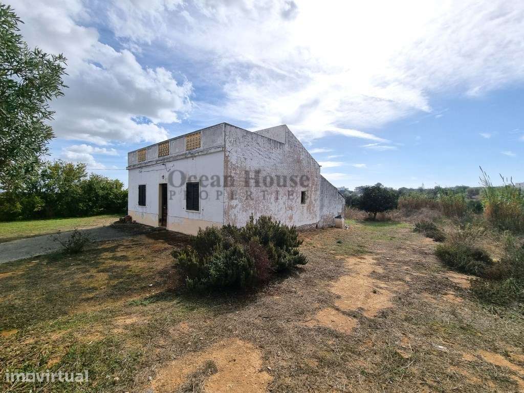 Terreno com casa, para renovar ou nova construção - Albufeira - Grande imagem: 5/8