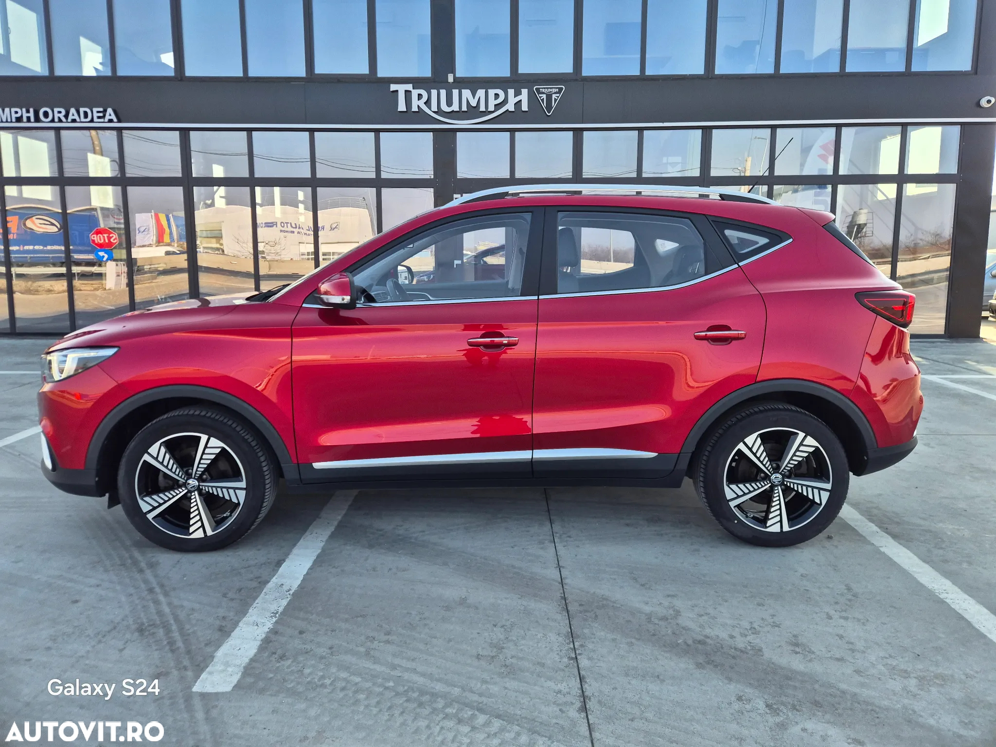 MG ZS EV Luxury - 22