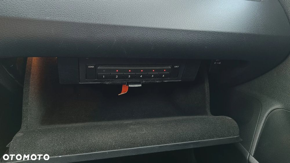 Volkswagen Passat 2.0 TDI Highline - 17