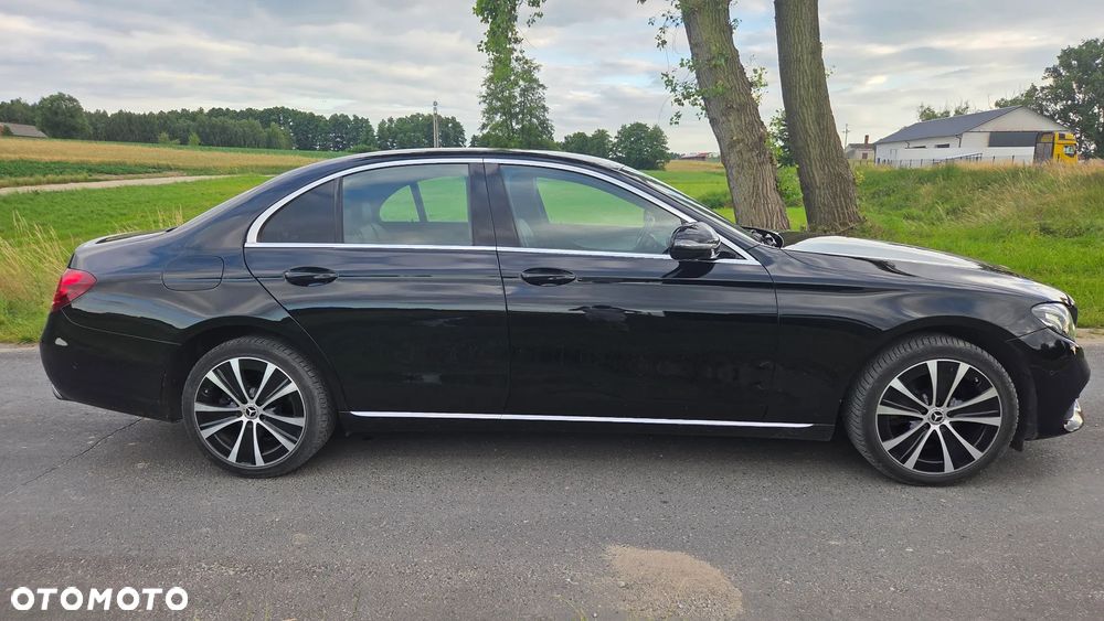 Mercedes-Benz Klasa E 200 d 9G-TRONIC - 8
