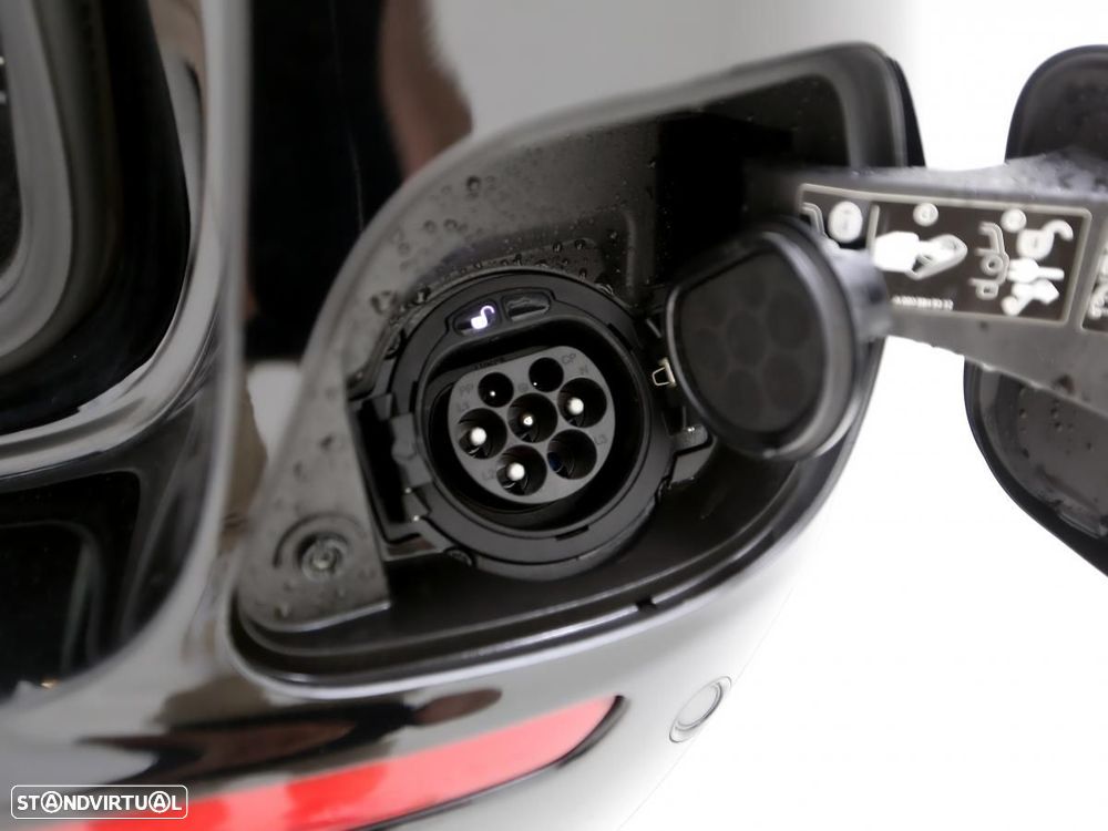 Mercedes-Benz E 300 de AMG Line 4Matic - 15