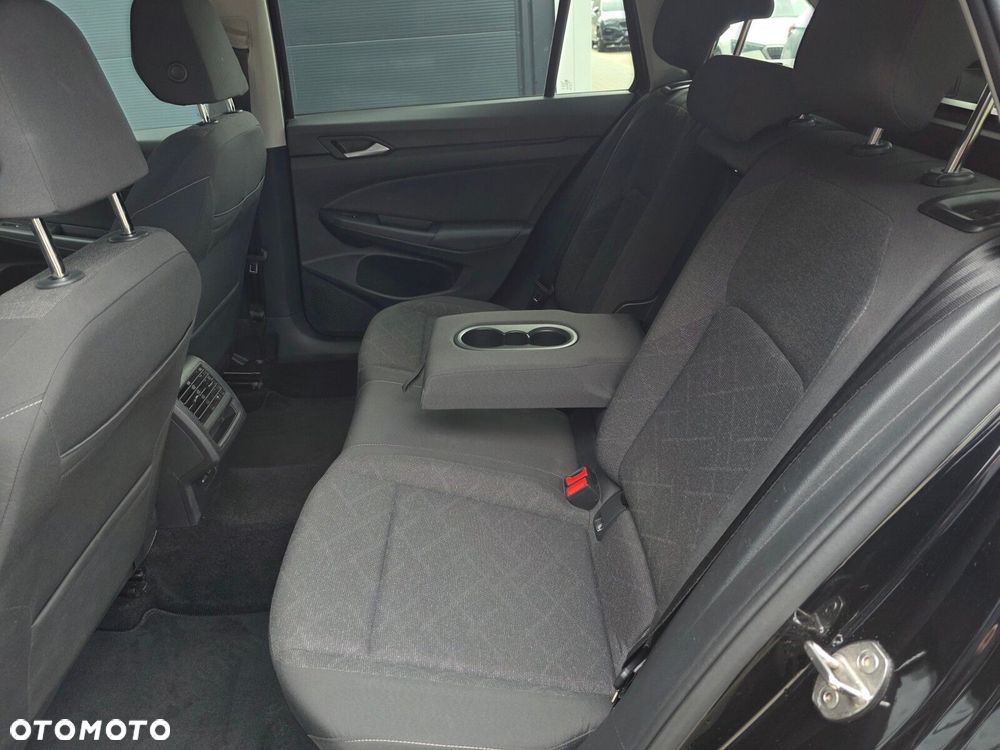 Volkswagen Golf 1.0 eTSI Life DSG - 10