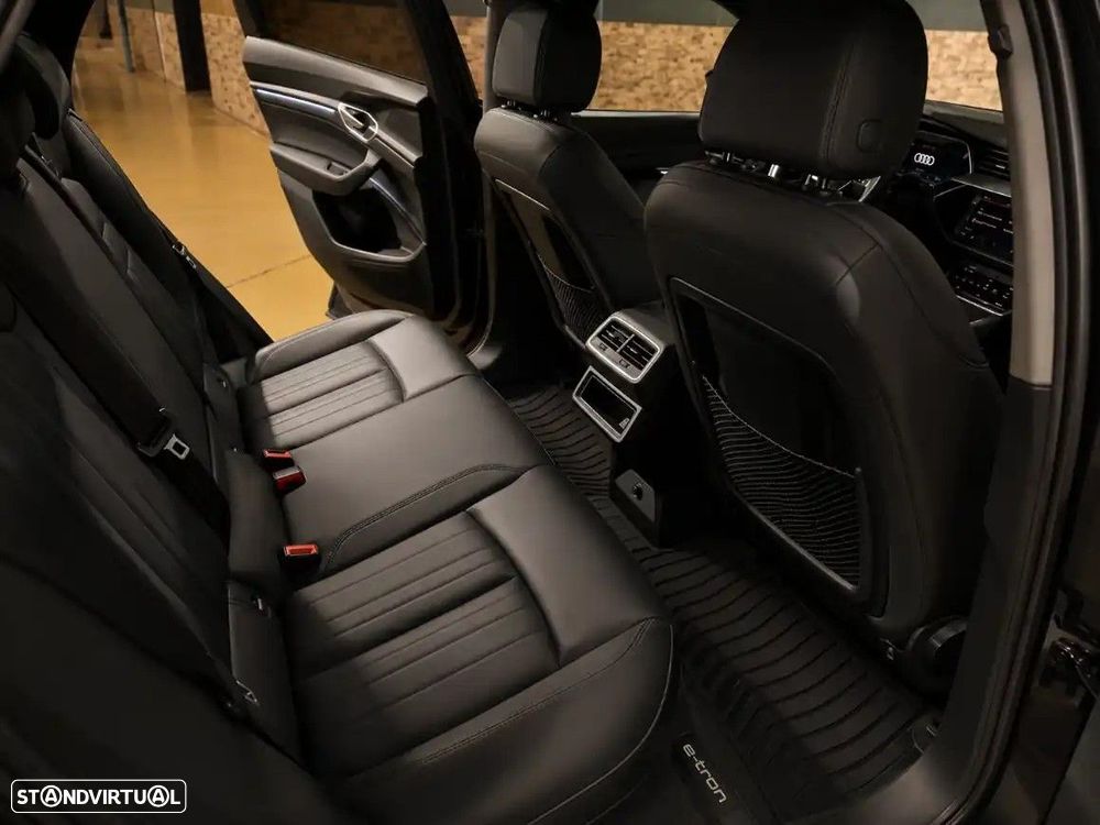 Audi e-tron 55 quattro Advanced — fotografia 10