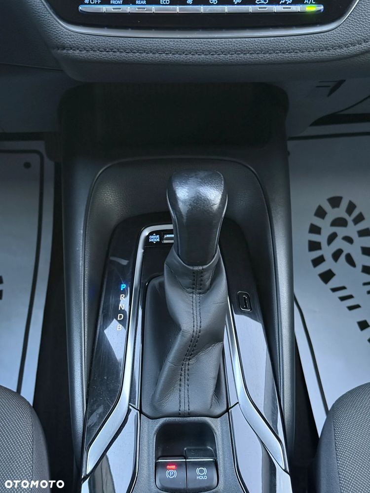 Toyota Corolla 1.8 Hybrid Comfort - 12