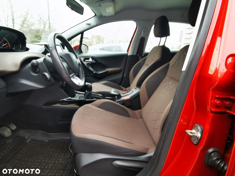 Peugeot 2008 1.2 Pure Tech Active - 26