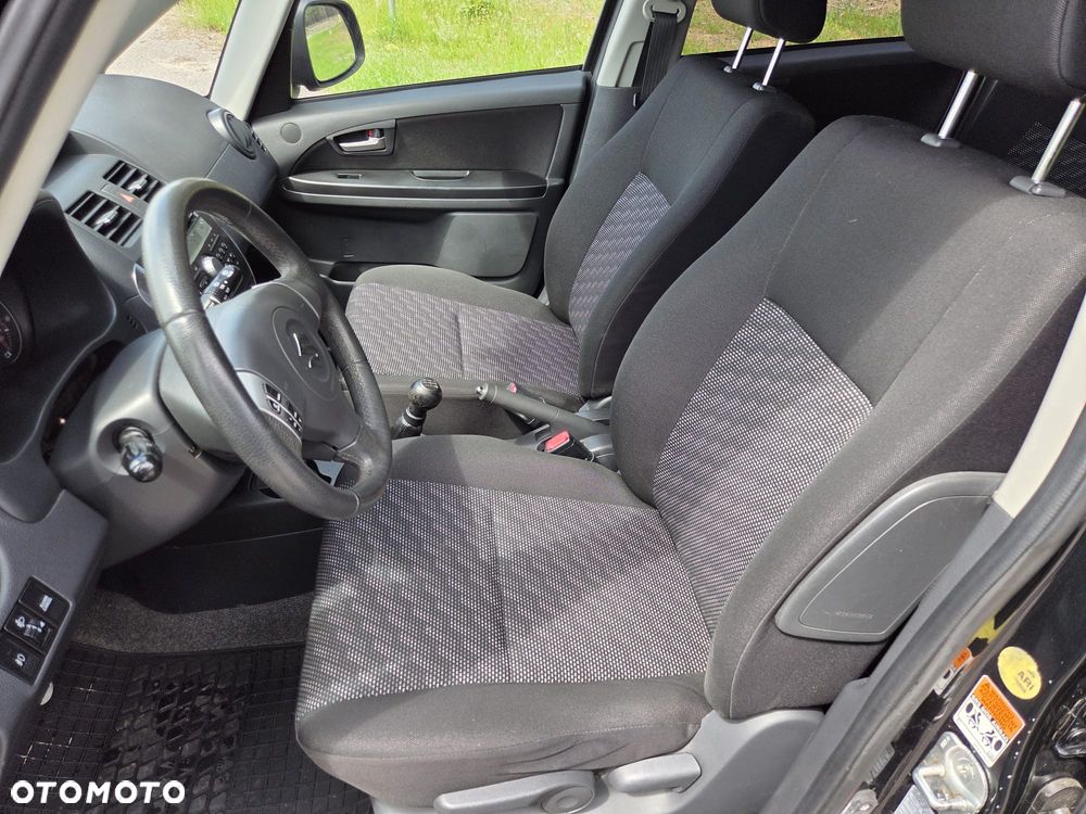 Suzuki SX4 - 13