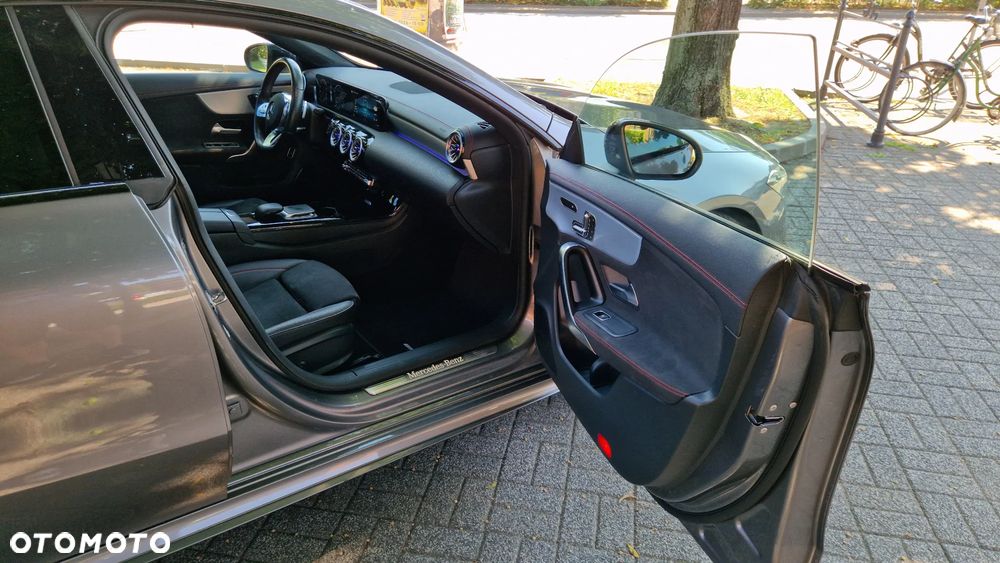 Mercedes-Benz CLA 200 d 8G-DCT AMG Line - 30